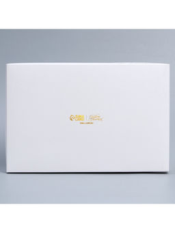 Цена за 5 шт. Коробка кондитерская для муссовых пирожных «Present», 27×17.8×6.5 см