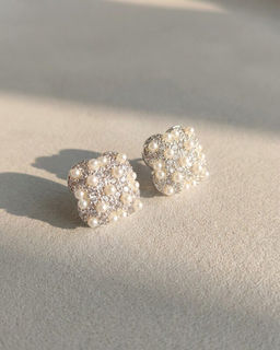 Стильные серьги