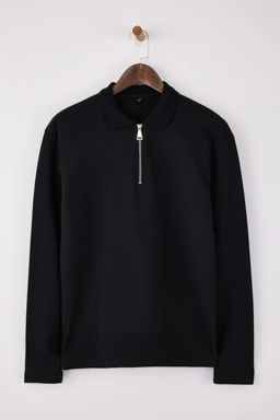 Siyah Loose Fit Dokulu Yaka Cizgi Detayl? Fermuarl? Polo Yaka T-shirt TMNSS26PO00003