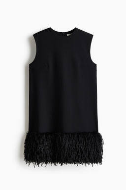 Minivestido con bajo de flecos
