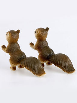 Миниатюра кукольная «Милая белочка», набор 2 шт., размер 1 шт. — 1,5 × 6 × 3,5 см