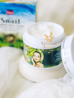 Крем д/лица Улитка, Коллаген и Витамин Е BANNA100 мл  фото 3