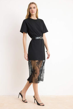 Siyah Shift/Duz Dusuk Kol K?sa Kollu Dantel Detayl? Midi Interlok Orme Elbise TWOSS26EL00211