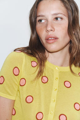 CHAQUETA JACQUARD PUNTO MANGA CORTA / Amarillo - Zara фото 3