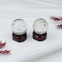 Шар из Горного Хрусталя на подставке