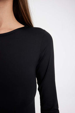 Женская черная облегающая базовая футболка с круглым вырезом и узким вырезом с длинными рукавами - Defacto фото 5