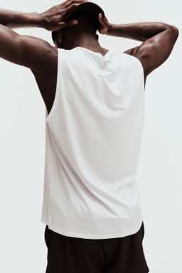 Camiseta de deporte con DryMove Regular Fit - H&m фото 16