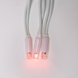 ULD-C2030-240/SWK RED IP67 Занавес светодиодный со статическим свечением, 3х2м. Соединяемый. 240 светодиодов. Красный свет. Провод белый. TM Uniel.