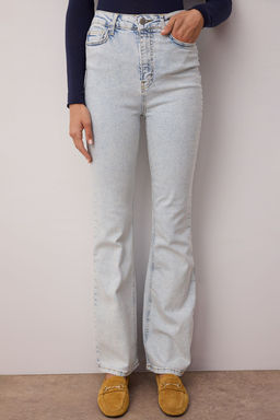 Ac?k Mavi Yuksek Bel Flare Jeans TWOAW24JE00083 - Trendyolmilla фото 2