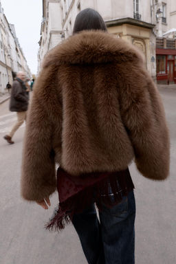 SHORT FAUX FUR COAT - Zara фото 17