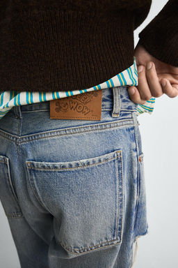 RIPPED FLARE FIT JEANS HARRY LAMBERT FOR ZARA X DISNEY  фото 7