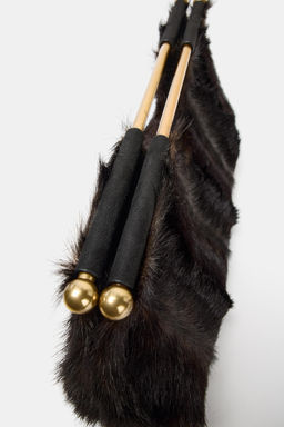 FAUX FUR CLUTCH BAG - Zara фото 5