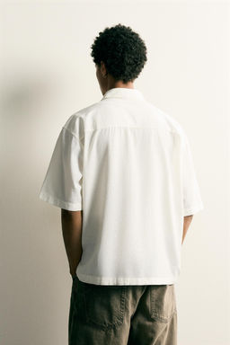 CAMISA RELAXED FIT  BORDADOS PLIEGUES / Crudo - Zara фото 3