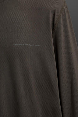 PERFORATED TRAINING T-SHIRT - Zara фото 8