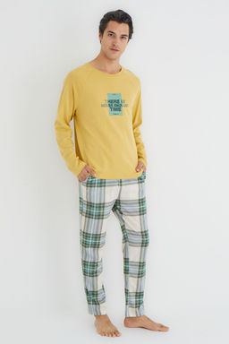 TRENDYOL MAN Sar? Regular Fit Ekose Orme Pijama Tak?m? TMNAW25PT00062