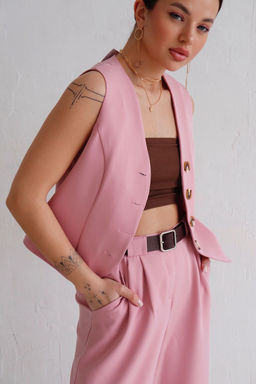 12630 Костюм брючный с жилетом пудровый - Martichelli фото 4