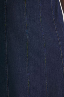 TRENDYOLMILLA Koyu Mavi Dikis Detayl? Kare Yaka Ask?l? Midi Denim Elbise TWOSS25EL00006 фото 4