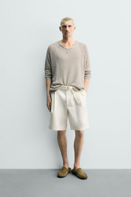 BERMUDA RELAXED FIT PLIEGUES CINTUR?N / Blanco roto