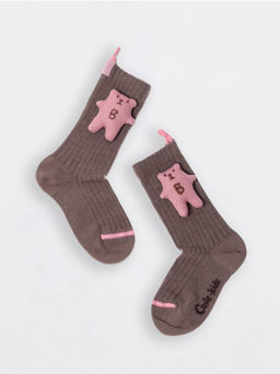 Цена за 2 пары CONTE-KIDS Удлиненные носки TIP-TOP из хлопка с декоративной игрушкой кофейный