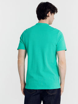 Поло мужское в изумрудно-зеленом цвете