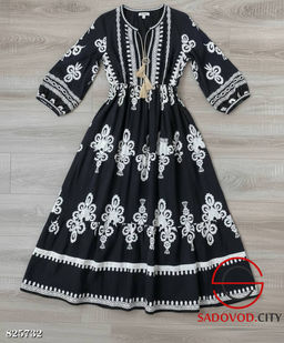Платье женское с рисунком