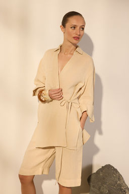 Trendyolmilla Bej %100 Keten Kruvaze Baglama Detayl? Gomlek TWOSS25GO00129 фото 2