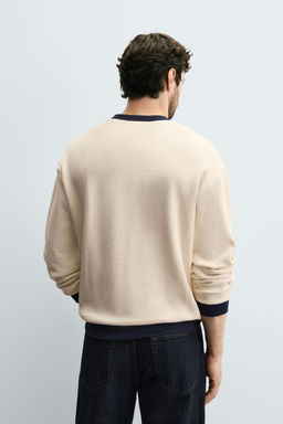 CONTRAST CHECK-TEXTURE SWEATSHIRT - Zara фото 3