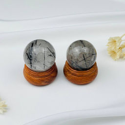 Шар из Кварца с Турмалином