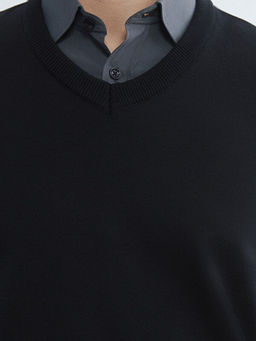 Standart Kal?p V Yaka Erkek Triko S?veter