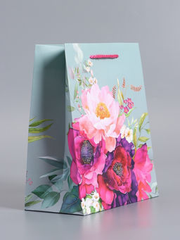 Пакет подарочный ламинированный «Цветочный комплимент», серый с розовым, 18×22.3×10 см