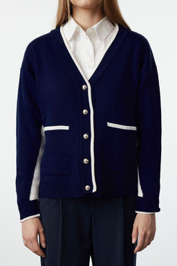 TRENDYOLMILLA Siyah Renk Bloklu Genis Kal?p Triko H?rka TWOAW25HI00256  фото 4