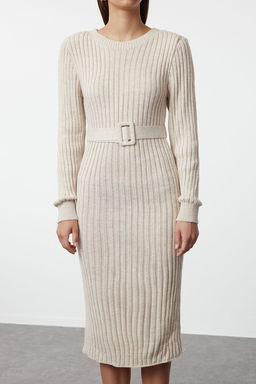 TRENDYOLMILLA Antrasit Mini Triko Kemerli Elbise TWOAW23EL00444 фото 17