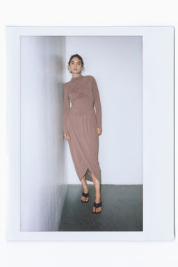 Vestido drapeado de punto - H&m фото 7