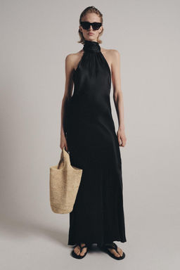 BOLSOS DE HOMBRO TRENZADA / Beige claro