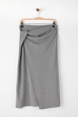 Siyah-Beyaz Anvelop Detayl? Midi Dokuma Etek TWOAW26ET00157