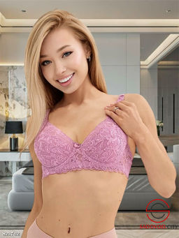 Бюстгальтер с тонким поролоном на косточках