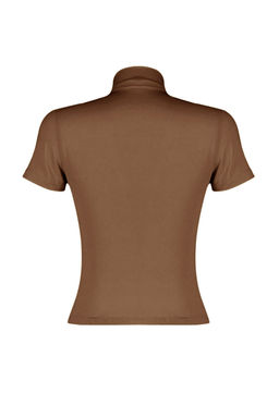 Kahverengi Drape Detayl? Fitted/Vucuda Oturan K?sa Kollu Dik Yaka Esnek Orme Bluz TWOSS24BZ00426