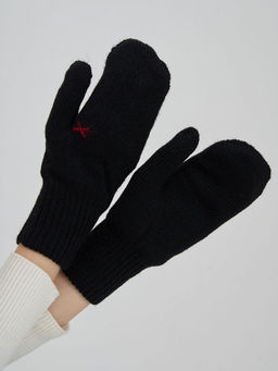 Варежки 212-8223. 95000 чёрный