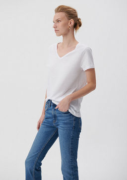 V Yaka Flaml? Beyaz Basic Tisort