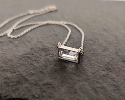 Кулон из стали на цепочке