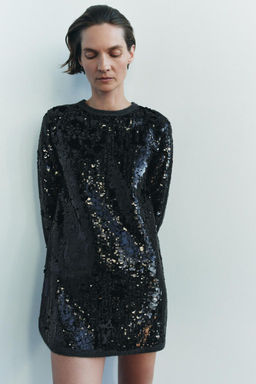 SHORT SEQUINNED KNIT DRESS