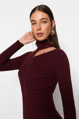 TRENDYOLMILLA Murdum Midi Triko Cut Out/Pencere Detayl? Elbise TWOAW24EL00028 фото 10