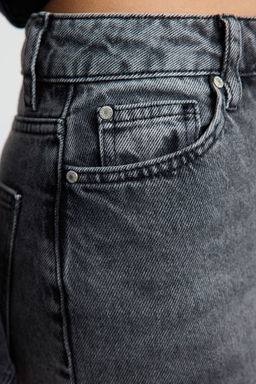Siyah Yuksek Bel Mom Jeans TWOSS21JE0016 - Trendyolmilla фото 4