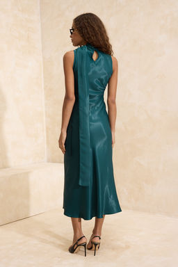 Zumrut Yesili Duz Dokuma Saten Midi Astars?z S?k/Gece Elbise - Trendyolmilla фото 10