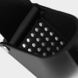 Пресс для чеснока Magistro Alum black, 18.5, с выталкивателем косточек, чёрный  фото 5