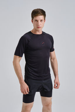 Футболка Черный