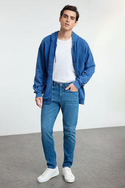 TRENDYOL MAN Erkek Orta Mavi Comfort Kumas Essential Fit Denim Kot Pantolon Jeans TMNAW25JE00008