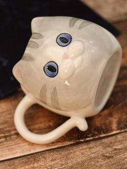 Кружка керамическая iLikeGift Blue eyed cat, grey (410 мл)