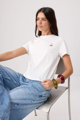 Ekru Nak__l_ Regular/Normal Kal_p K_sa Kollu %100 Pamuk _rme T-Shirt TWOSS26TS00124