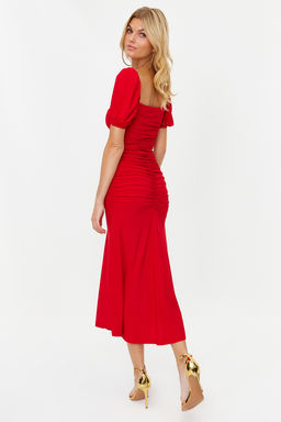 K?rm?z? Vucuda Oturan Agrafl? Orme S?k Abiye Elbise TPRSS23EL00084